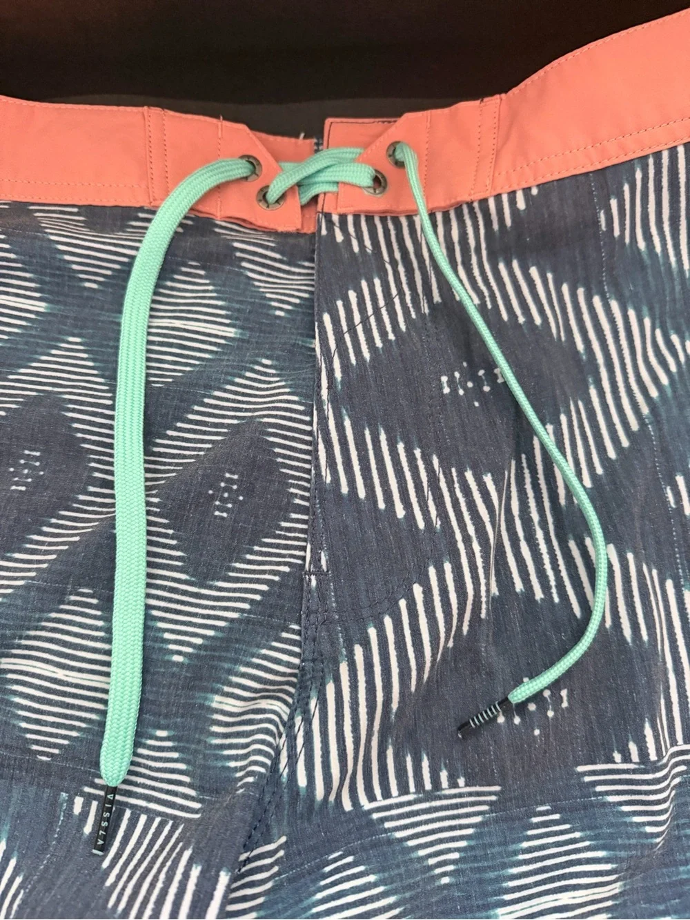 VISSLA men board